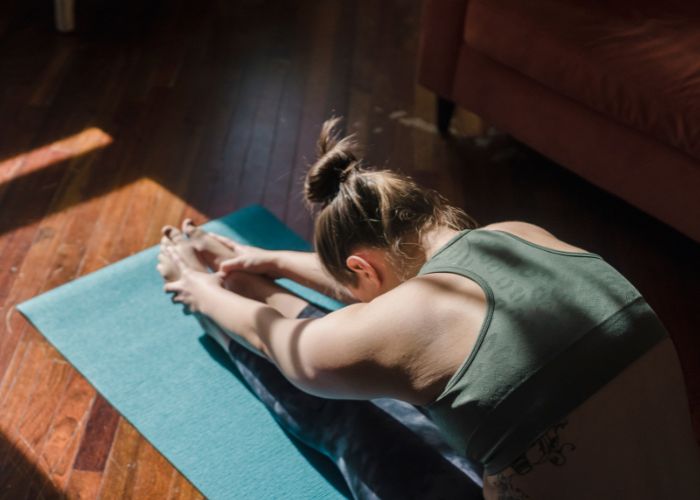 Yoga para ansiedad y estrés: técnicas de respiración, meditación y secuencias